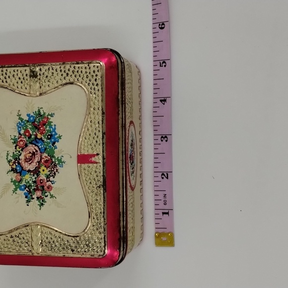 Made in Holland metal hinged tin can floral ornate embossed pink trim vintage - Picture 11 of 12